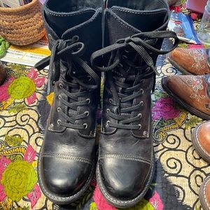 Taos footwear brand black boots 8.5